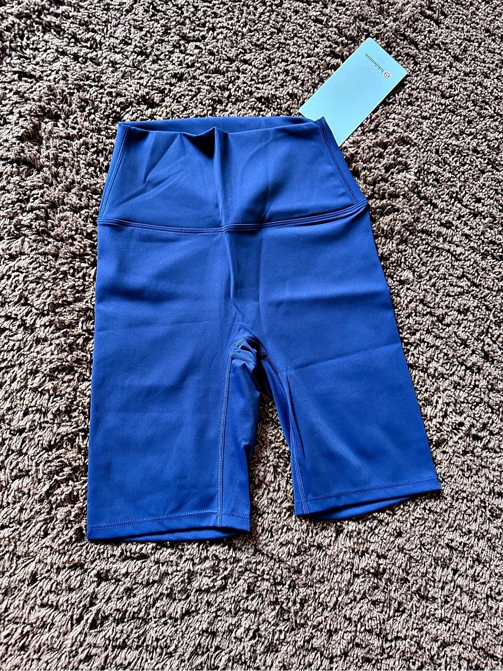 LULULEMON • SHORTS